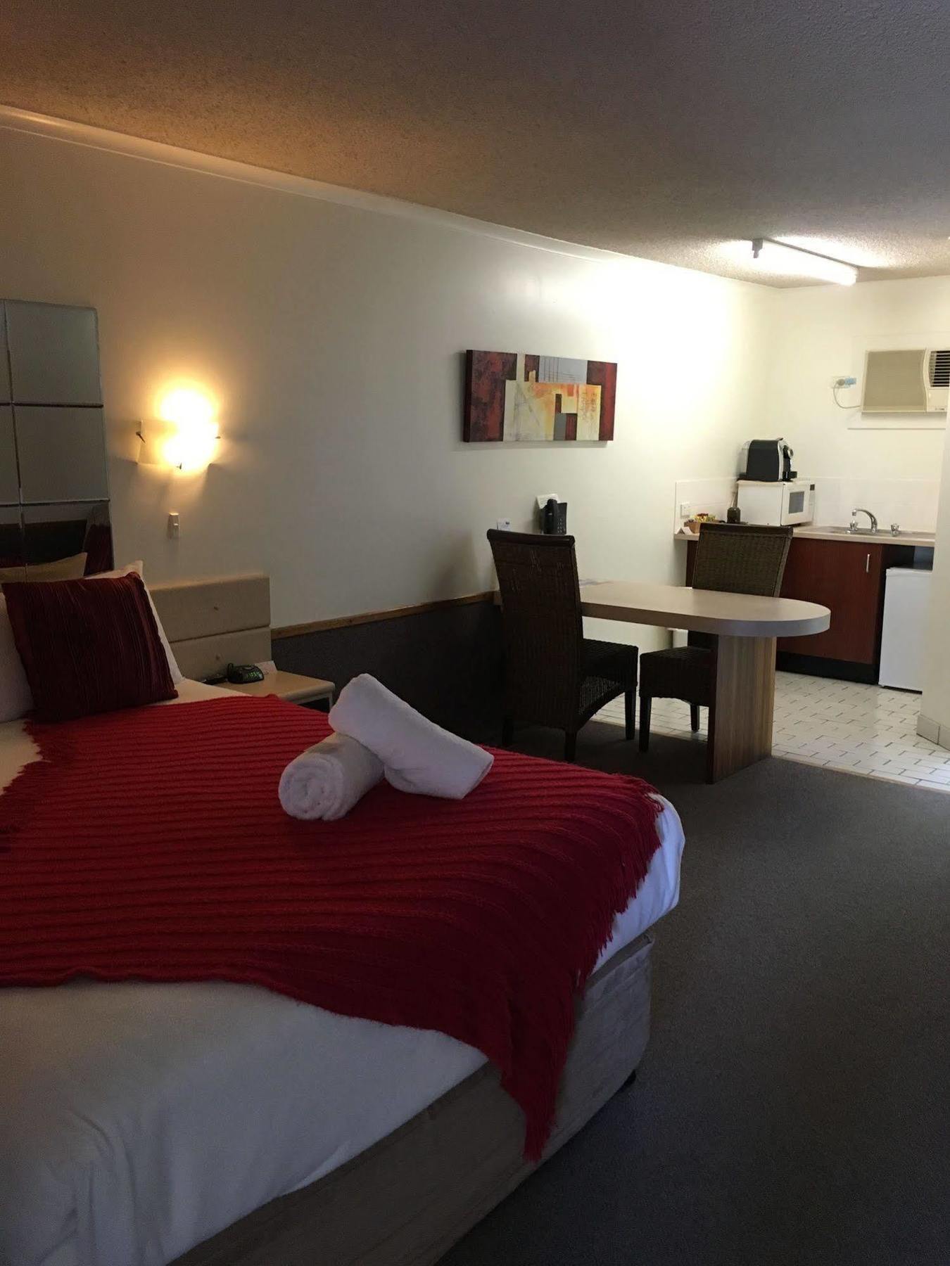 Rockhampton Court Motor Inn Kültér fotó